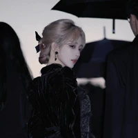 Hoàng Thy Bạch Dương