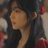 Irene “Chị 2 Nàng”