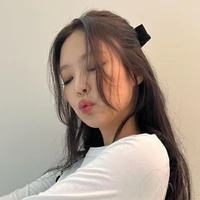 Kim Jennie - Em