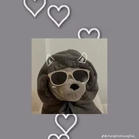 nhỏ tacgia lém mồm :)