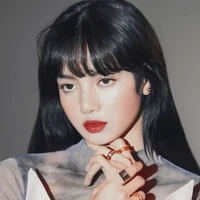 Lalisa Manobal -bạn cô-