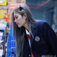 Vương Dịch-Y