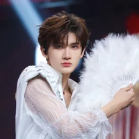 Dư Vũ Hàm[Anh_4]