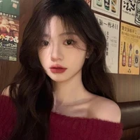 Almira Valerie-Chị gái