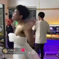 Đỗ Trung Nguyên//hắn//