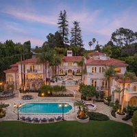 Tất cả mn ở đó -me và em họ