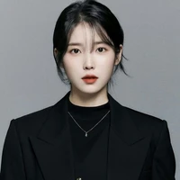 Lee Ji-Eun (IU)