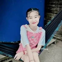 Thùy Trang ( biệt danh chị hai)