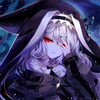 Sine(chị gái tác giả,)