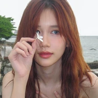 Irin Jaratpun (Claire)