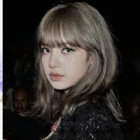 Lisa ( Y )