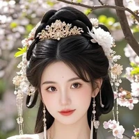 Tiểu Bội - Người hầu của Lão Thái Thái