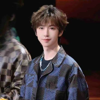 Hạ Tuấn Lâm 
