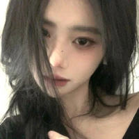 Janlya [ shan ] 詹利亚[陈]
Zhānlìyǎ [chén]