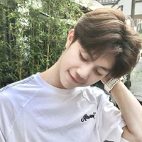 Nguyễn Lê Hữu Đạt ( anh họ nu9)