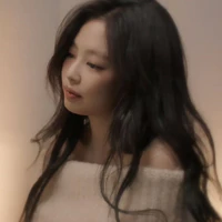 Kim Jennie ( em )