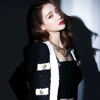 Nhã Phương ( mẹ cô )