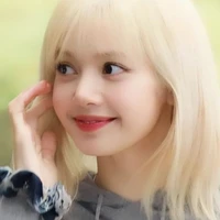LISA - nàng