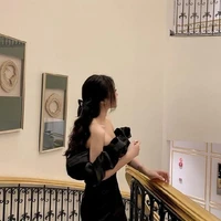 Park Jiwon / cháu gái cô