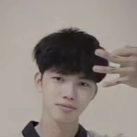 Tân