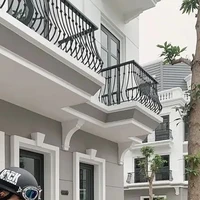Nhân vật ? ? ?