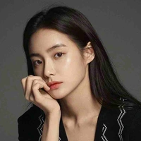 Hong Suzu - Chị