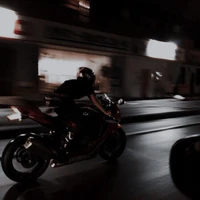 𝐝𝐚𝐧