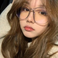 KIỀU KHÁCH TRINH