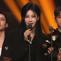 Viên Nhất Kỳ(cô)