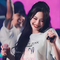 Jennie( cj của Rose )