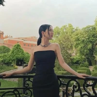 Kim Trí Tú - Chị