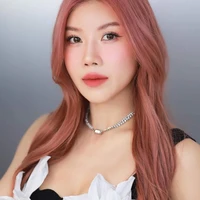 Nguyễn Phạm Thùy Trang - Nguyễn Thị