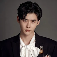 Lee Jong Suk