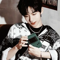 𝐇𝐞 𝐉𝐮𝐧 𝐋𝐢𝐧 (hóa bản thể)