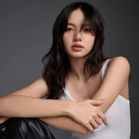 Lalisa Manobal ( cô )