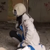 404