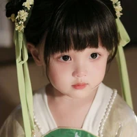 Mao Khanh lúc nhỏ