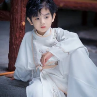 Hoàng T.Khải  lúc nhỏ