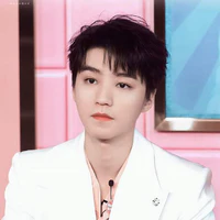 Vương Tuấn Khải