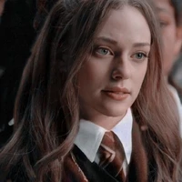 Annathaway Bella Alexander