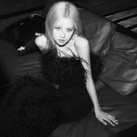 Park Chaeyoung / Rosé - soloists