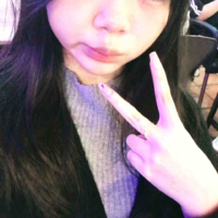 Author cinh gái