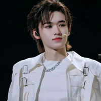 Tống Á Hiên