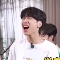 Cà Chua Màu Đen🌚