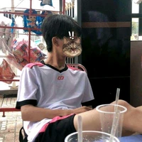 tài Đức( 4 mắt)