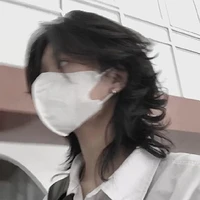 Louis (Leah Nóng Tính)