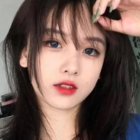 Lý Nhã Kỳ (bạn cô)