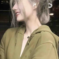 Lục Quang Song Ngư/@pis.ca