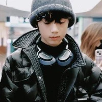 Trần Dịch Hằng// enigma //