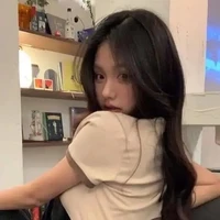 Hạ Quỳnh Vy _ Celina